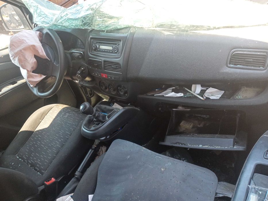 Opel kombo 2018г 1.6 cdti Опел комбо на части