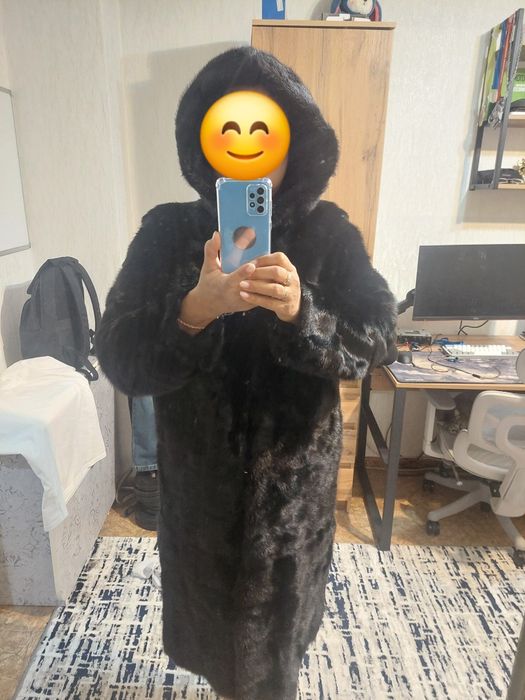 Продам норковую шубу,размер 48-50