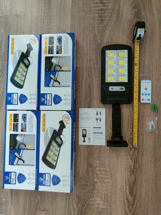 Set 4 Lampi Solare cu Senzor și Telecomanda JORTAN 400W