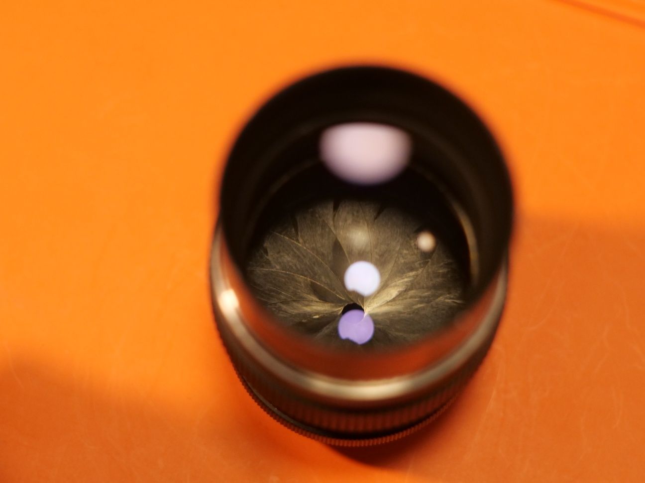 Боке чудовището Pentacon 135mm f/2.8 15th blade M42