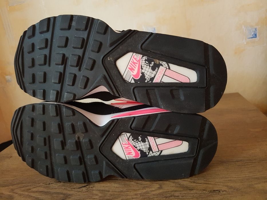 Nike Air Max маратонки 40 номер.