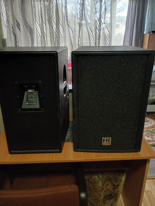 Vând 2 boxe hk pro 12