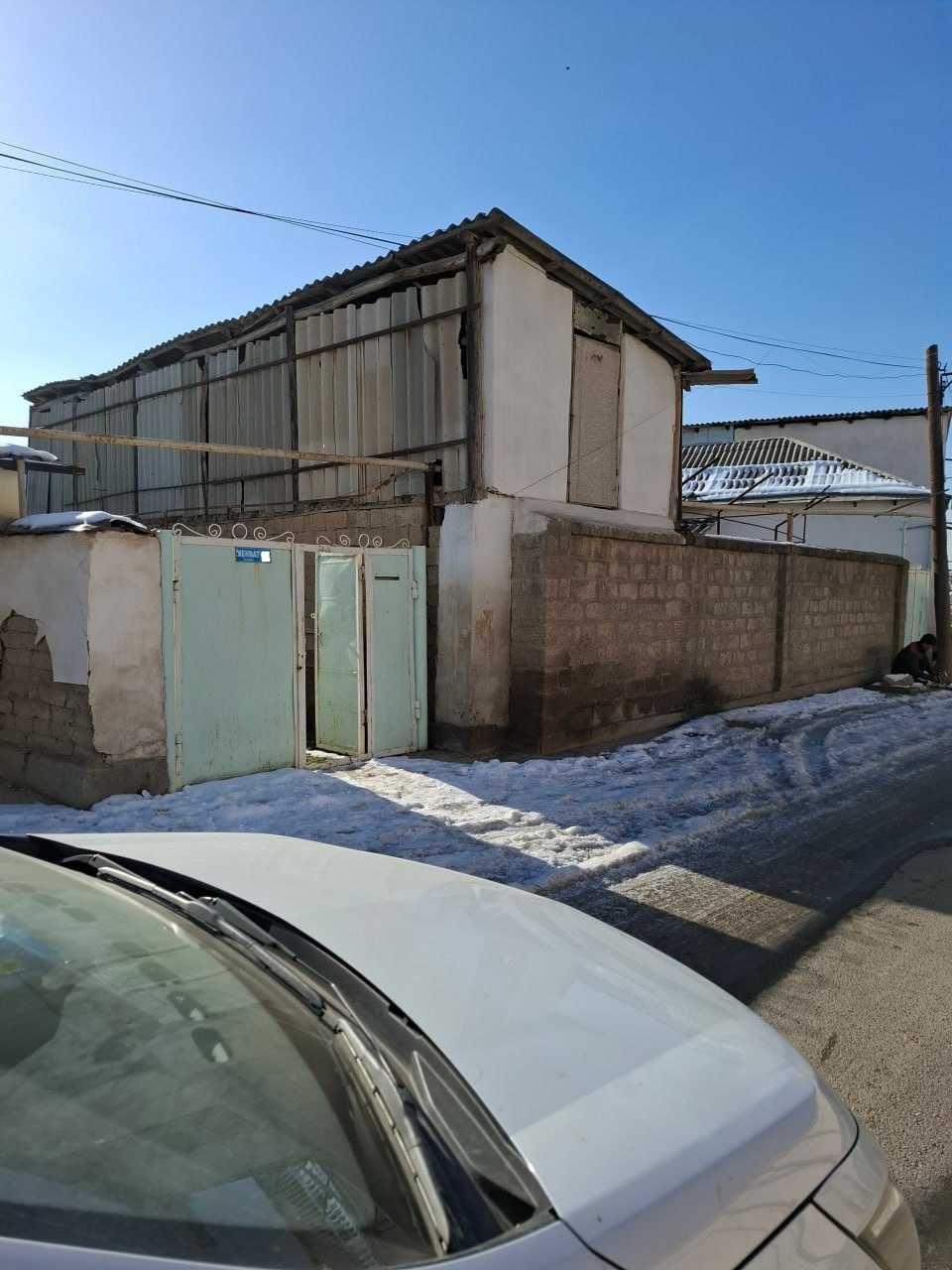 Продается участок с домом Нуравшон, улица Мехнат, сотка 4500 у.е.
