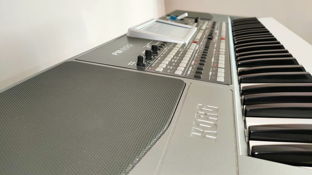 Професионален клавир KORG Pa900