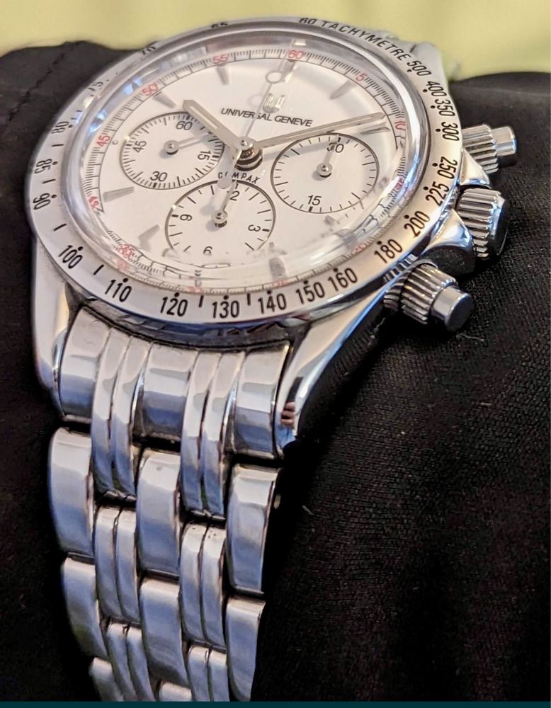 Ceas Universal Geneve Compax chronograph lemania ca Omega speedmaster