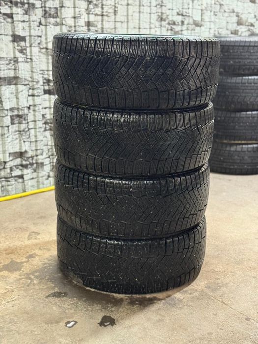 Pirelli Зимняя резина комплект