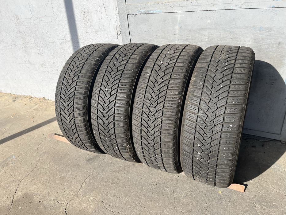 4 бр. зимни гуми 205/55/16 Semperit 5-5,5 mm DOT 2817