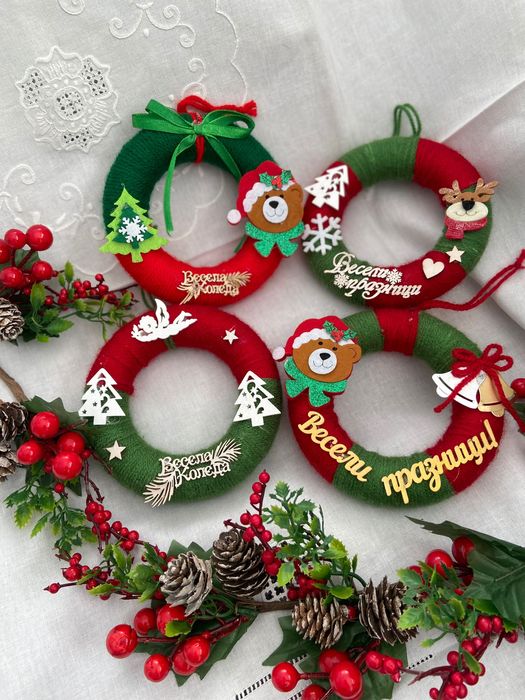 Коледни венци от естествени материали