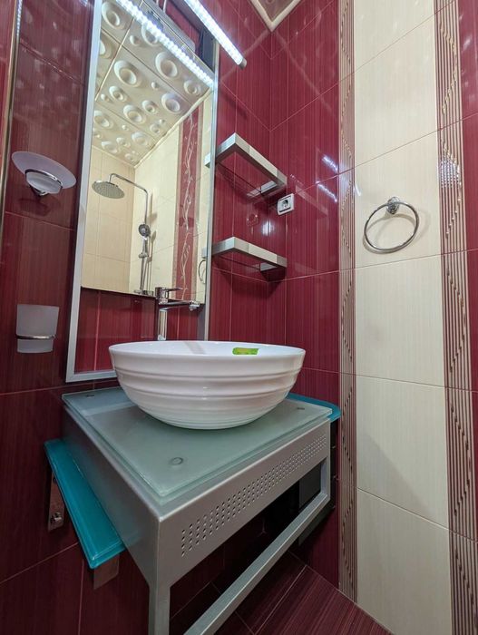 Дава се под наем Едностаен апартамент в Пловдив, Център - 96 кв.м за 600 € - Снимка #12