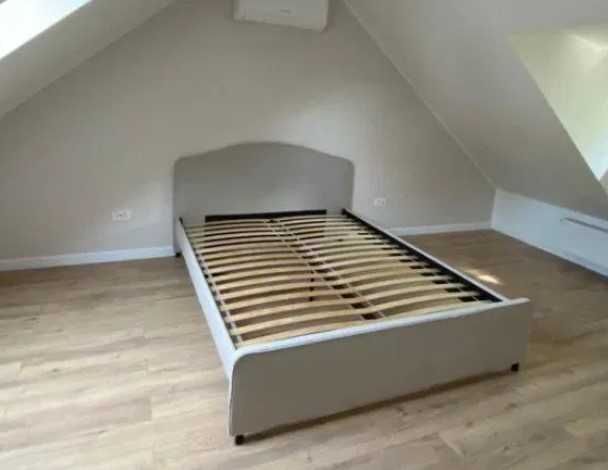 Дава се под наем Четиристаен апартамент в Пловдив, Център - 98 кв.м за 204 € - Снимка #1