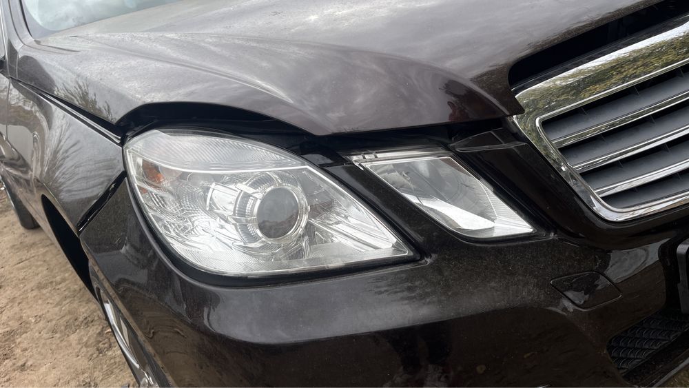 Far dreapta cu lupa simplu mercedes e class w 212 piese dezmembrari