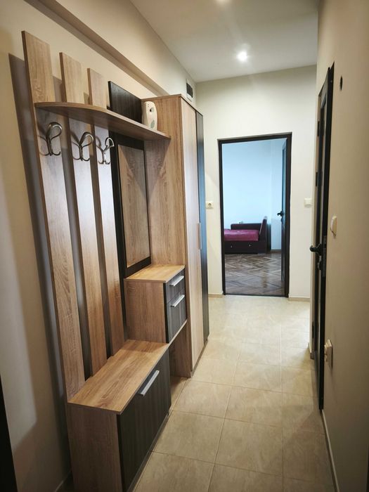 Тристаенапартамент в чайка под наем