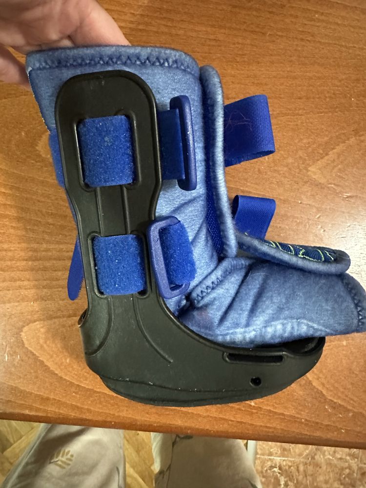 Детска ортеза – medi walker boot kidz