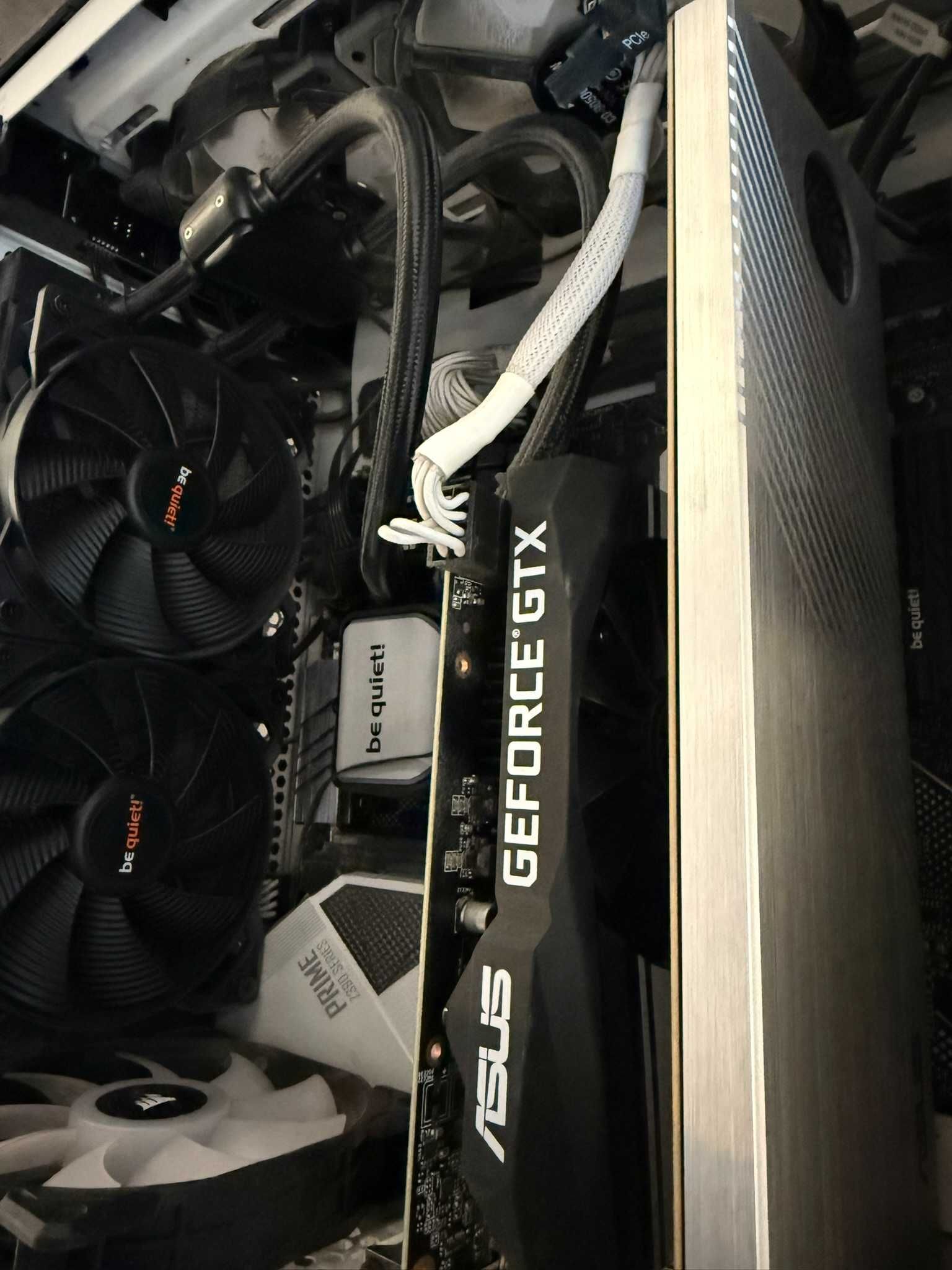 Настолен компютър Intel I9 9900K, 32GB, 1660 GTX