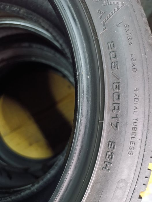 Anvelope de iarnă 205 50 17 Dunlop