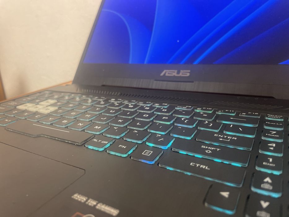 Laptop aus tuf gaming NEGOCIABIL