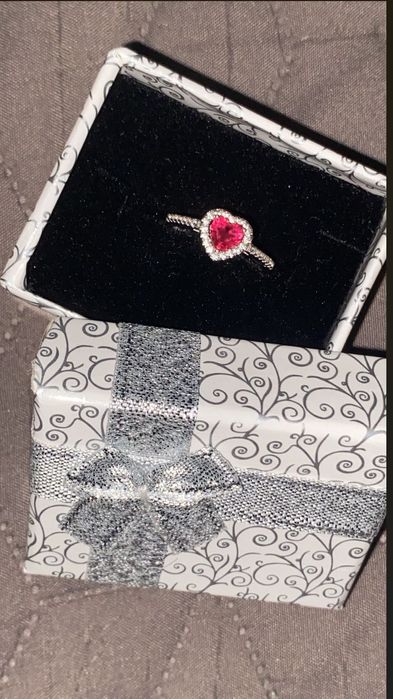 Пръстен на сърце