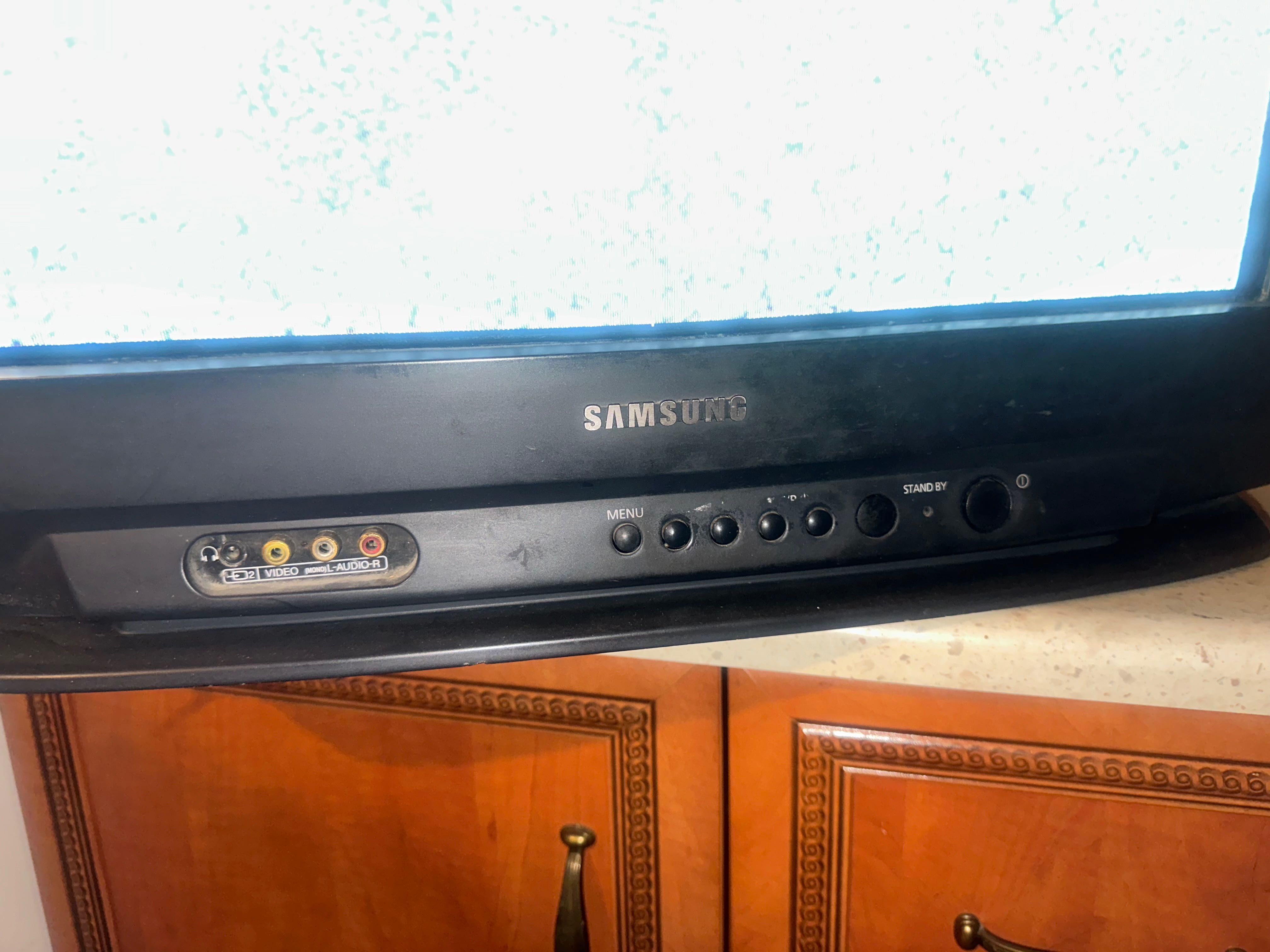 Телевизори Samsung - 2 броя