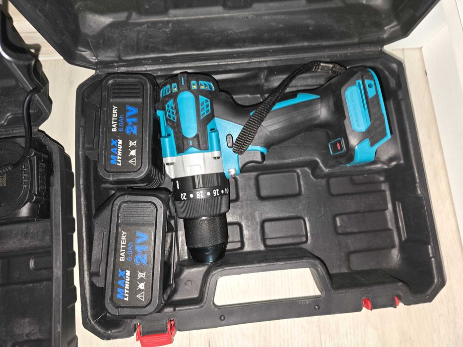 Мощна безжична ударна бормашина  21V с безчетков мотор предлагащ 3-в-1