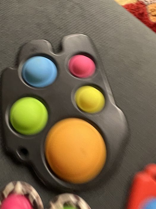 Попит 3 броя