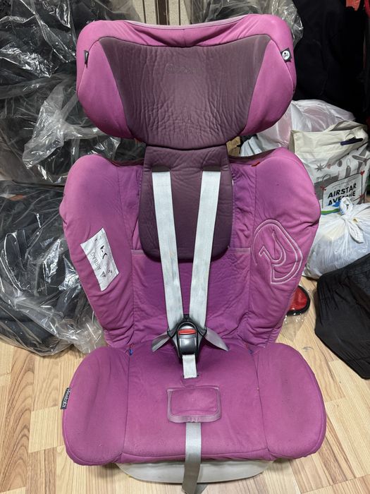 Автокресло с рождения до 12 лет, имеет сидячее и лежачее