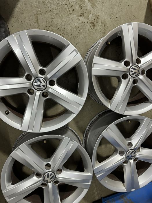 Set jante pe 17 originale Vw Passat B7