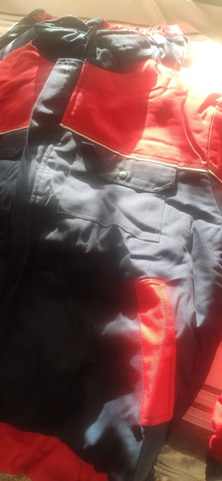 Продавам зимен работен комплект