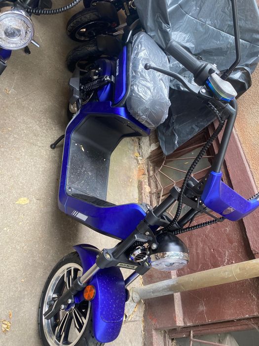 Scutere electrice 3000W autonomie 150km 11 scutere disponibile