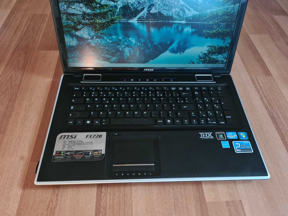 Laptop MSI intel  core i3 - 8gb RAM HDD 500  display 17.3 LED