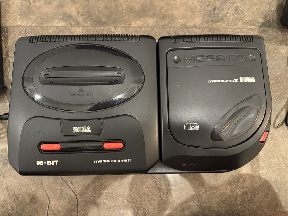 Sega mega cd + sega mega drive 2