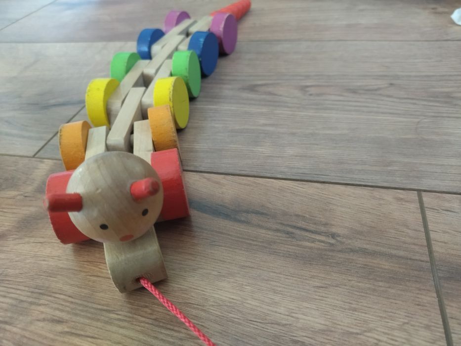 Монтесори дъска, дървени играчки