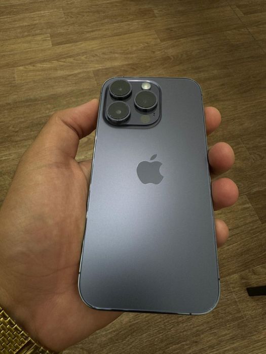 Продам айфон 14про