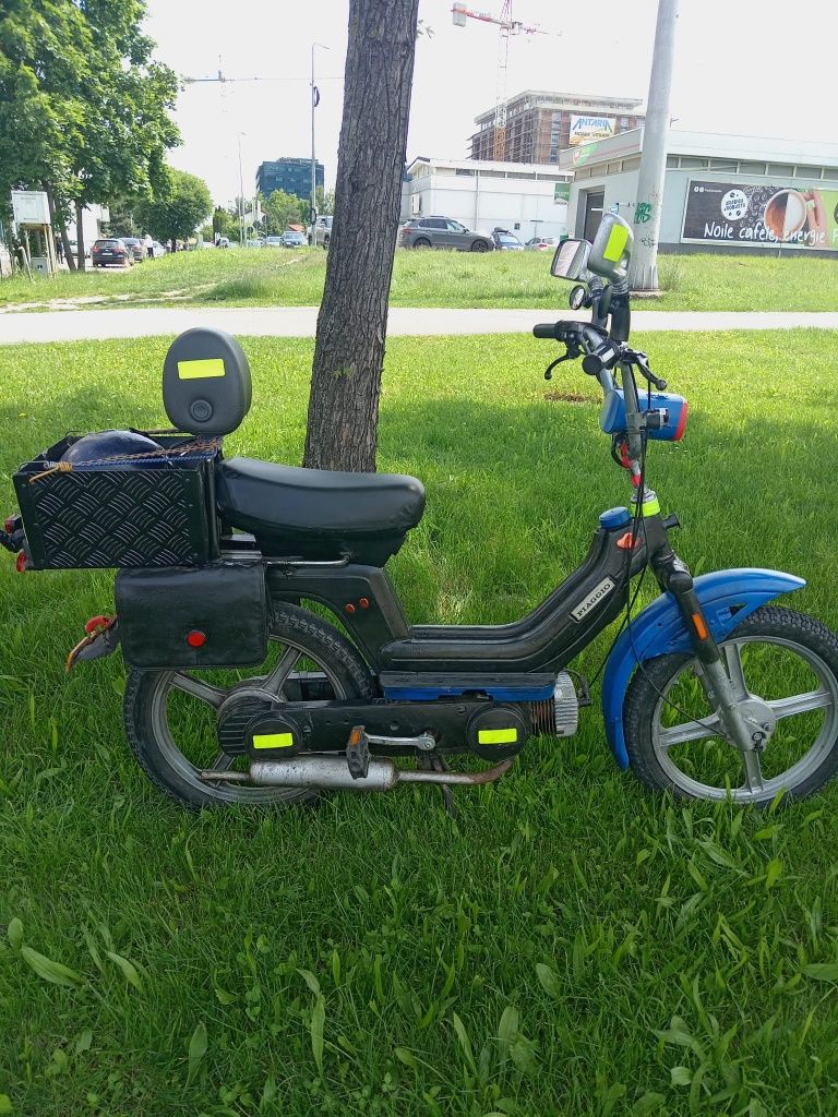 Vând Piaggio cu acte