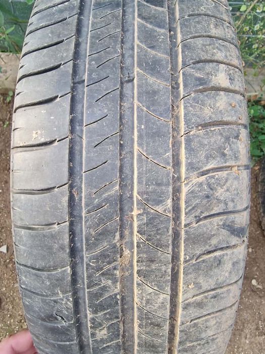 2 Anvelope vara 195/65 R15, second-hand, Michelin