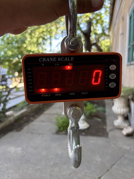 Cantar electronic pentru macara 1500 kg cu telecomanda