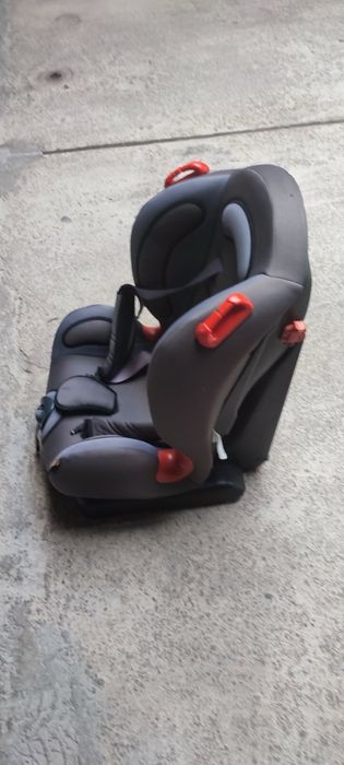 Детско столче за кола