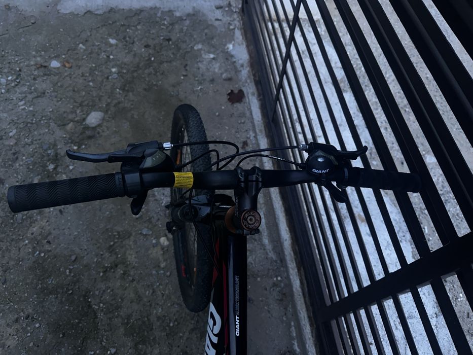 Bicicleta MTB Giant 27.5