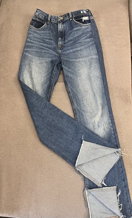Дънки с висока талия Zara
