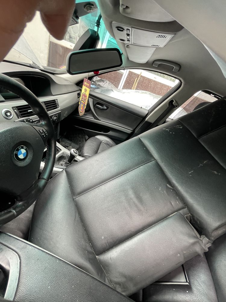 Dezmembrez BMW E90 320D