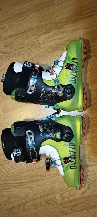 Clapari Dalbello Lupo Ti pentru schi de tura sau freeride