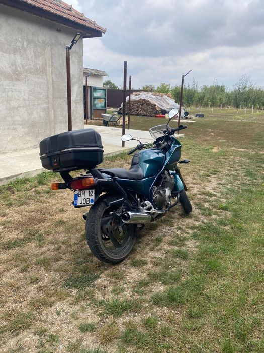 Vand sau schimb Yamaha XJ600S
