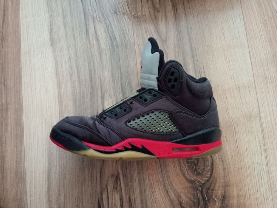 Jordan 5 Satin bred