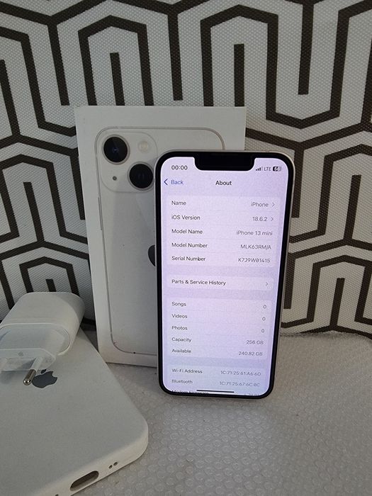 IPhone 13 Mini 256gb condiție 10 /10 ptr pretențioși