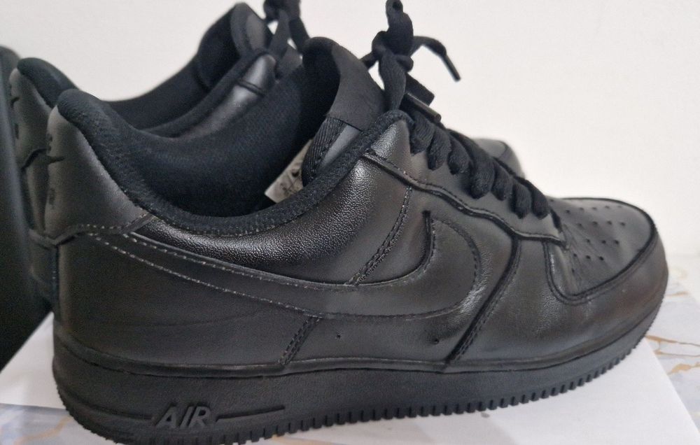 Nike air force 1 black
