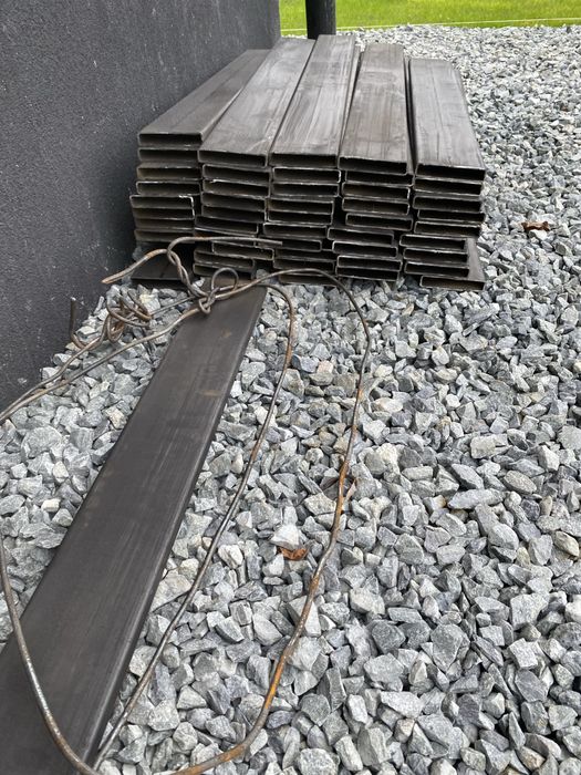 Bara de metal rectangulara 10cm pe 2 cm cu 2 în carne