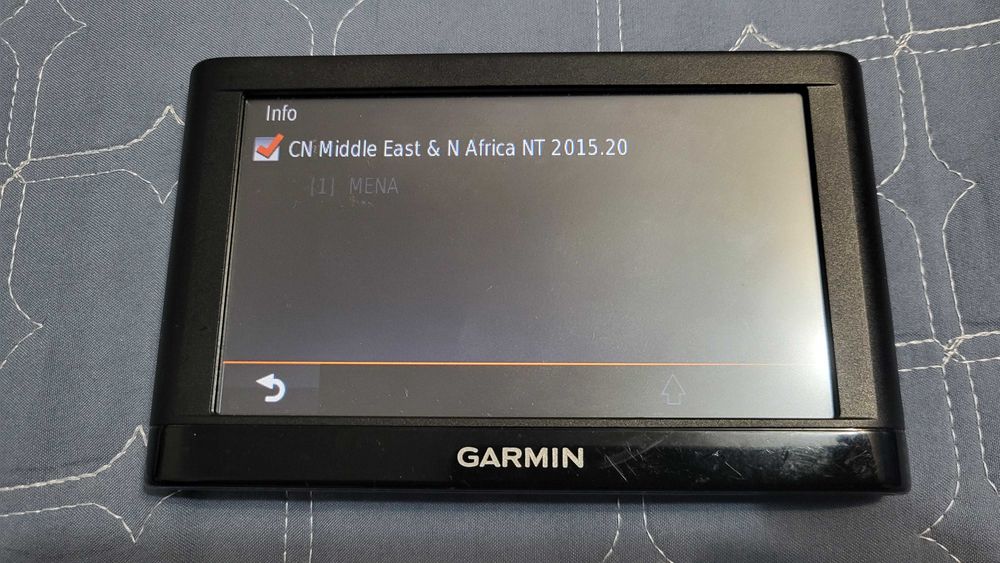 GARMIN GPS Nuvi 52 fuctional se  vinde fara accesori 70 Lei