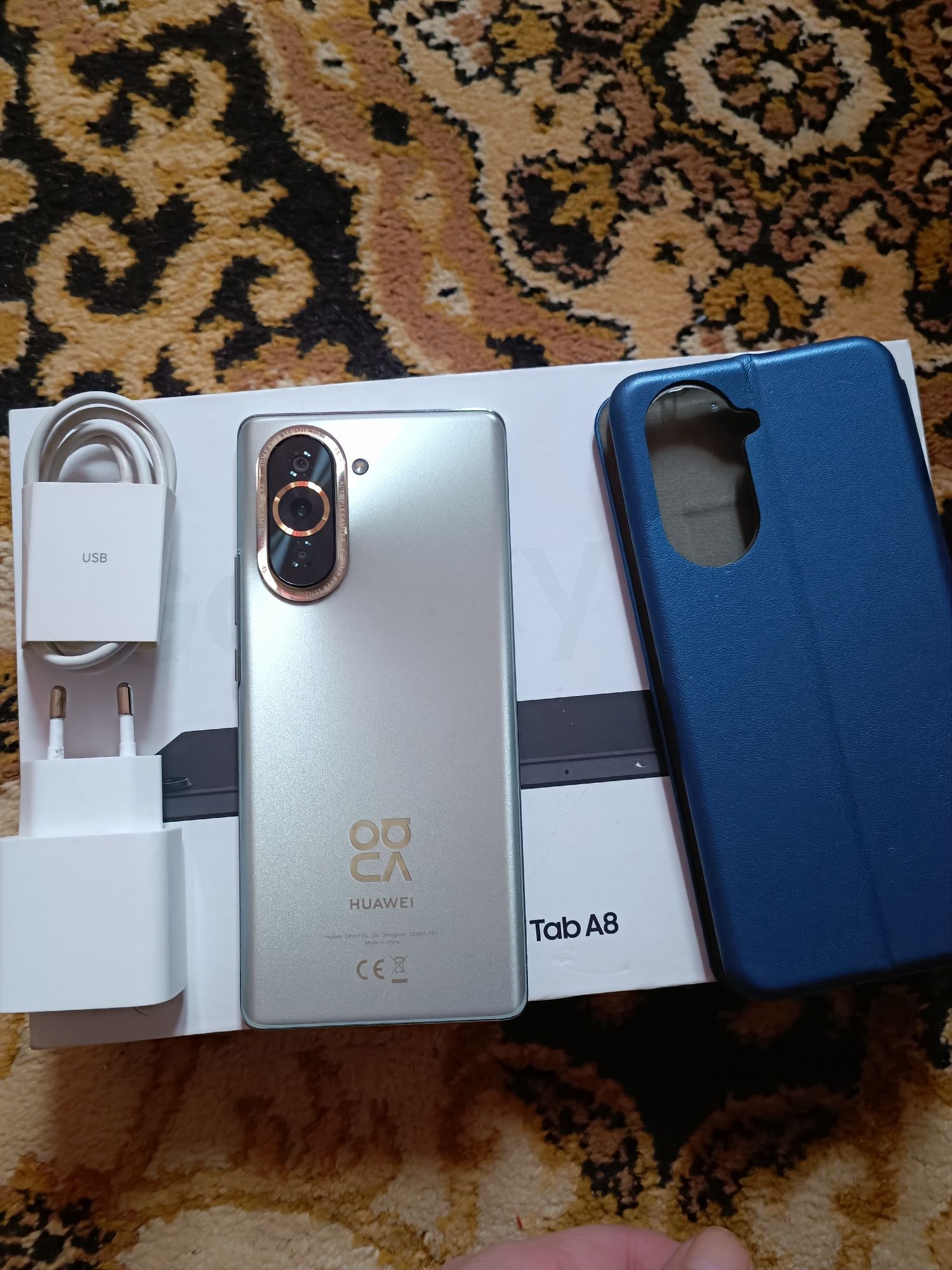 Vând sau schimb Huawei nova 10