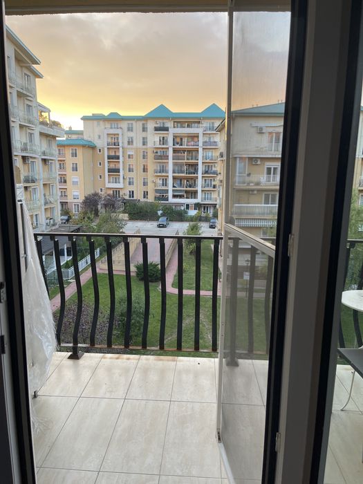 Inchiriez garsoniera luminoasă si călduroasă in Cosmopolis