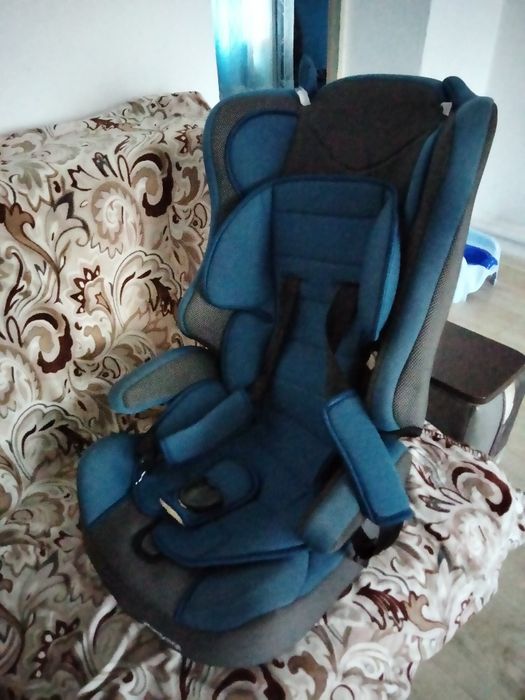 Продам автокресло