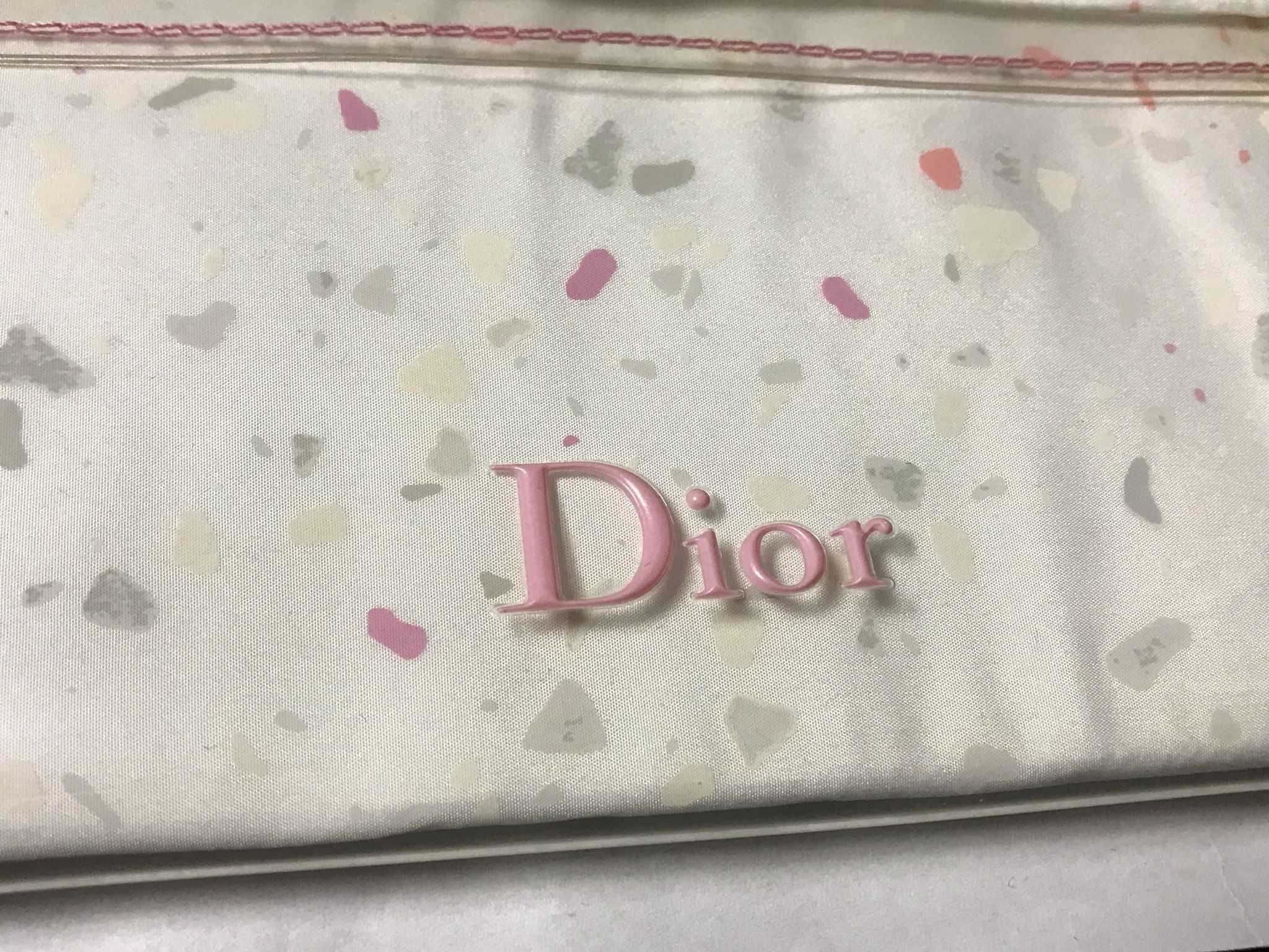 Gentuta Gentute cosmetice Dior Higher 3 Modele diferite